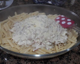 Foto del paso 4 de la receta: Macarrones gratinados con pollo, bacon y nata