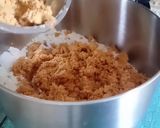 Gambar langkah 2 resipi Biskut Mazola / Biskut Kacang.