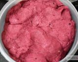 A picture of step 2 of Beetroot puri recipe.