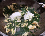 Foto del paso 3 de la receta: Pasta con salsa de queso, espinacas y pollo
