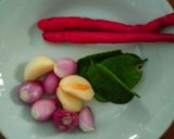 Foto langkah ke 4 dari resep Tumis Jamur Kemangi.