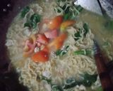 Foto langkah ke 4 dari resep Warmindo.