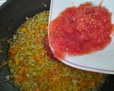Foto del paso 2 de la receta Muslos de pollo con verduras y aceitunas