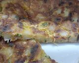 Foto del paso 4 de la receta: Tortilla de papas con hierbas aromáticas. Chuletas de cerdo