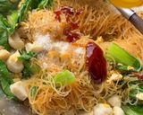 Foto langkah ke 5 dari resep Bihun Goreng Bakso Ikan.