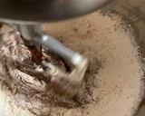 A picture of step 2 of Chocolate whipped cream cake.
