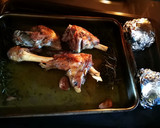 Foto del paso 3 de la receta: Paletilla de cordero al horno en salsa de vino blanco al romero