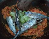 Foto langkah ke 3 dari resep 365) Brengkes Pindang Belimbing Wuluh.