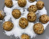 Une image de l'étape 2 de Energy Balls Carrot Cake.