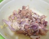 Foto langkah ke 1 dari resep Ayam goreng bawang putih sambel jahe bawang.