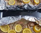 A picture of step 2 of White quinoa and chicken thighs.