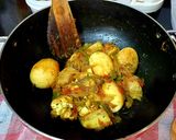 A picture of step 4 of Spicy Egg Pulao.
