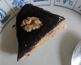 A picture of step 4 of Fruit and walnut cake.