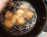 A picture of step 4 of Gulguly Donut.