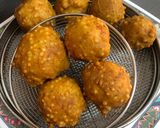 A picture of step 16 of Aloo Matar Sabudana Vada.