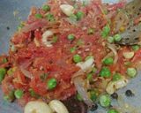 A picture of step 5 of Thakkali Sadam.