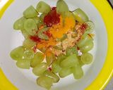 A picture of step 1 of Green grapes instant pickle.