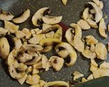 Foto langkah ke 2 dari resep Fettuccine Creamy.
