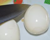 Foto del paso 2 de la receta: Huevos fritos especiados
