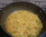 A picture of step 2 of Veg maggi.