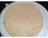 A picture of step 2 of Plain Paratha.