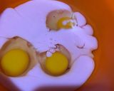 Foto del paso 1 de la receta: Magdalenas fácil y esponjosas De yogurt