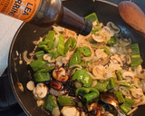 Foto del paso 1 de la receta: Muslos de Pollo deshuesados a la cerveza
