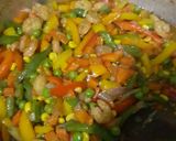 A picture of step 12 of Veggie prawn sauce.