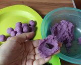Foto langkah ke 3 dari resep Bola-bola Ubi Ungu isi Coklat.