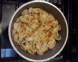 Foto del paso 2 de la receta: Corbatas con tomate ajo y albahaca en 3 pasos