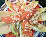 Foto del paso 6 de la receta: Ensalada de endivias, con salmón ahumado, aguacate y tomate