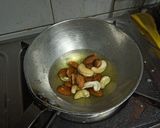 A picture of step 4 of Gajar Ka Halwa.