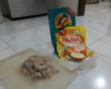 Foto langkah ke 1 dari resep Udang goreng mentega kecap manis.
