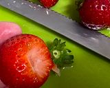 A picture of step 1 of Strawberry Sandwich.