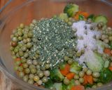 Foto del paso 3 de la receta: Tortilla de vegetales al horno