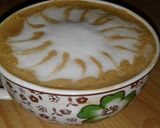 صورة لخطوة 3 من وصفة طريقه عمل كابتشينو بالرغوة☕🌼