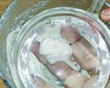 A picture of step 3 of Medu vada.