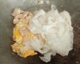 รูปขั้นตอนการทำที่ 4 ของ ก๋วยเตี๋ยวคั่วไก่
