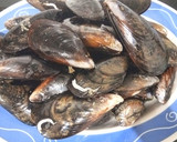 Foto del paso 1 de la receta: Mejillones en Salsa Marinera Picante