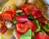 A picture of step 2 of Mushroom Tikka.