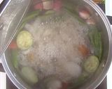 A picture of step 5 of Prawns in Tamarind Soup (Sinigang na Sugpo).
