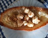 Foto del paso 1 de la receta: Mollete con palomitas 🥖🌽