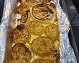 Foto del paso 4 de la receta: Pierna de cordero lechal al horno con patatas y cebolla