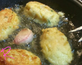 Foto del paso 6 de la receta: Albóndigas de bacalao con salsa de tomate