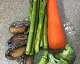 Foto langkah ke 1 dari resep Vegetable with Abalone.