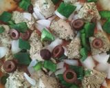 A picture of step 9 of Chicken Malai pizza pie.