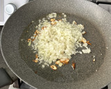 Foto del paso 2 de la receta: Merluza en salsa verde