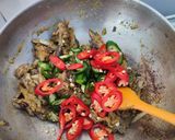 Foto langkah ke 5 dari resep Tumis Keumamah khas Aceh.
