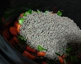 A picture of step 3 of Lentejas viudas (Slow Cooker Lentils).