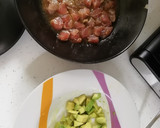 Foto del paso 2 de la receta: Tartar de atún y aguacate